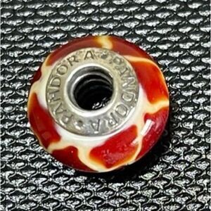Beautiful Rare Pandora Giraffe Murano glass charm.